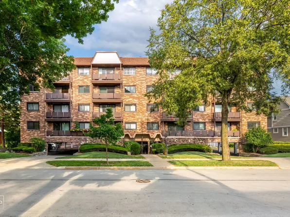 121 S Vail Ave APT 504, Arlington Heights, IL 60005