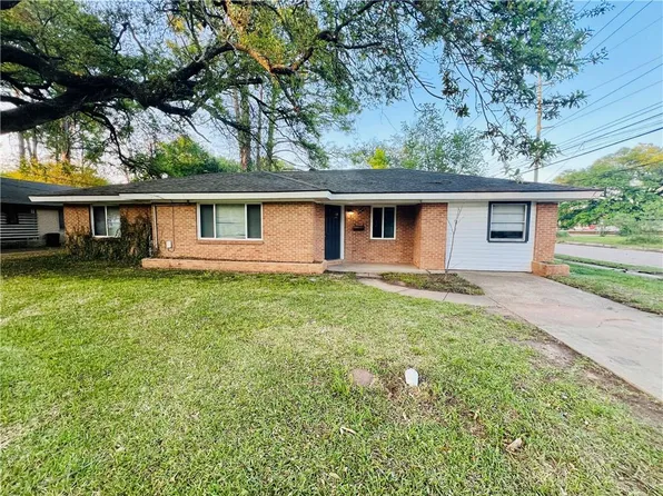 2019 Shirley Park Pl, Alexandria, LA 71301