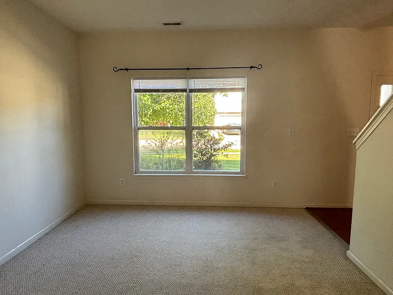 3322 Webster St — Photo 8