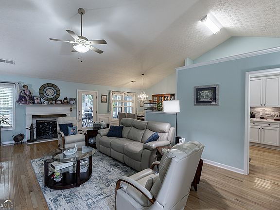 4th image of 3330 Rivers End Pl