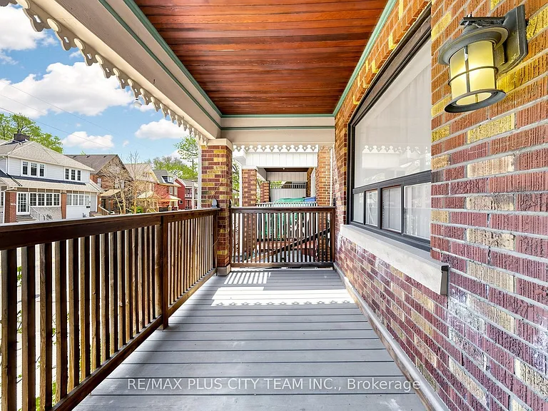 402 Woodbine Ave — Photo 26