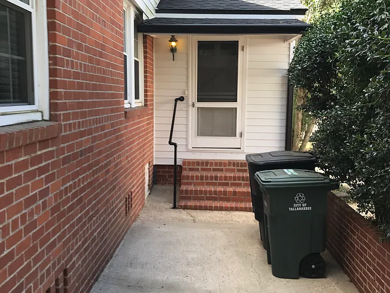 611 Gunter St — Photo 26