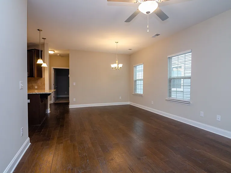 2045 Moultrie Cir — Photo 13