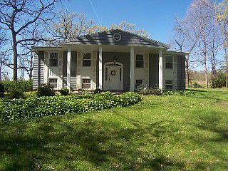 2nd image of 553 Thornhouse Cres
