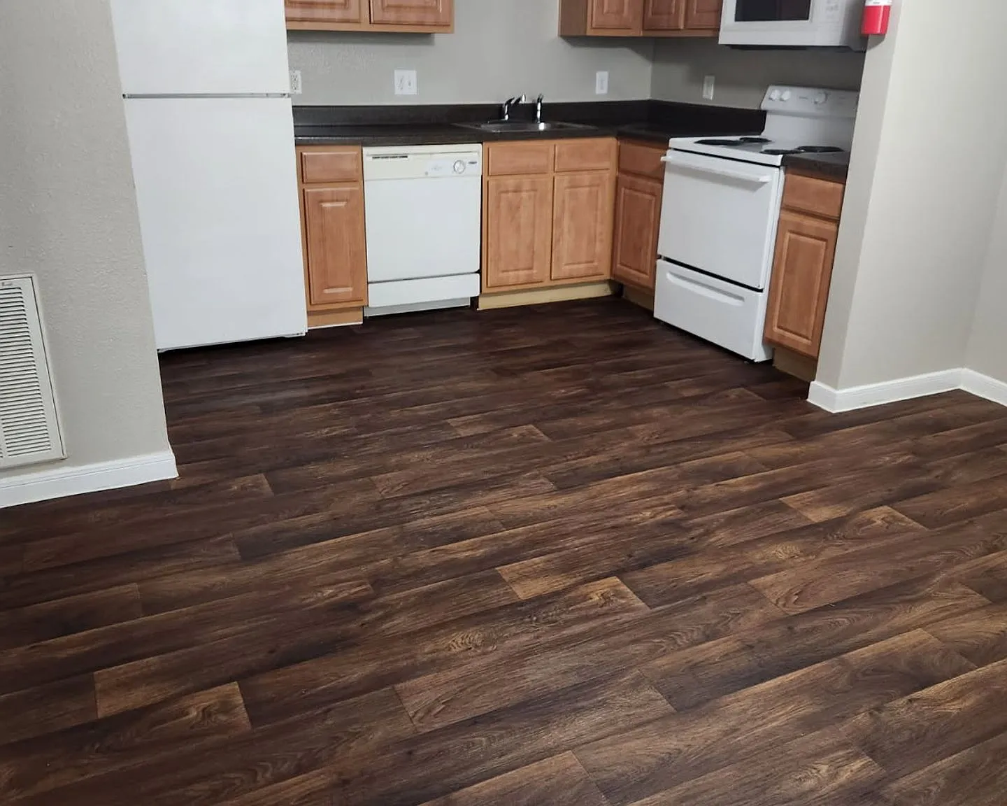 Premier on Woodfair Apartments — Photo 3