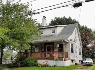 19 S Holly Ave, Maple Shade, NJ 08052