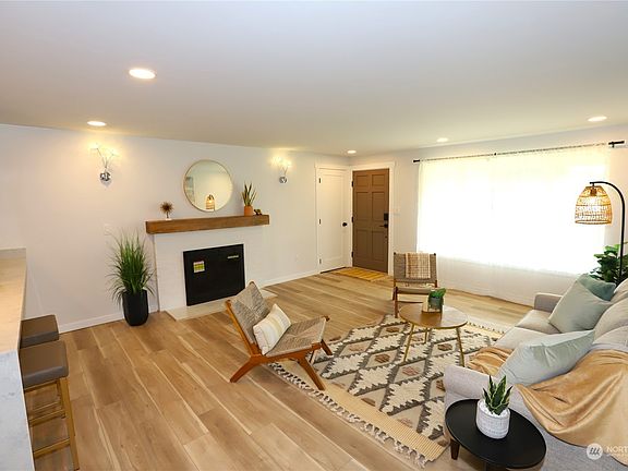 5th image of 11007 107th Street SW