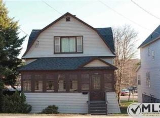 1108 W Quincy St, Hancock, MI 49930