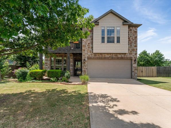 1402 Gooseneck Ln