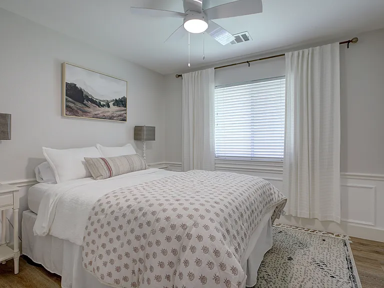 4117 Gazley Ln — Photo 24