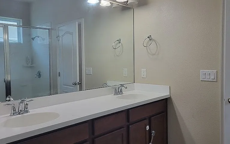 11517 Quiet Forest Dr — Photo 5