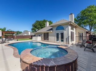 2825 Salado Trl, Fort Worth, TX 76118