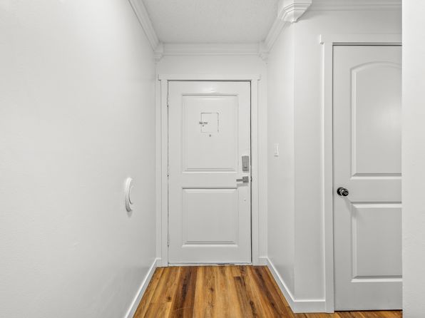 923 E Indiana Ave APT 8