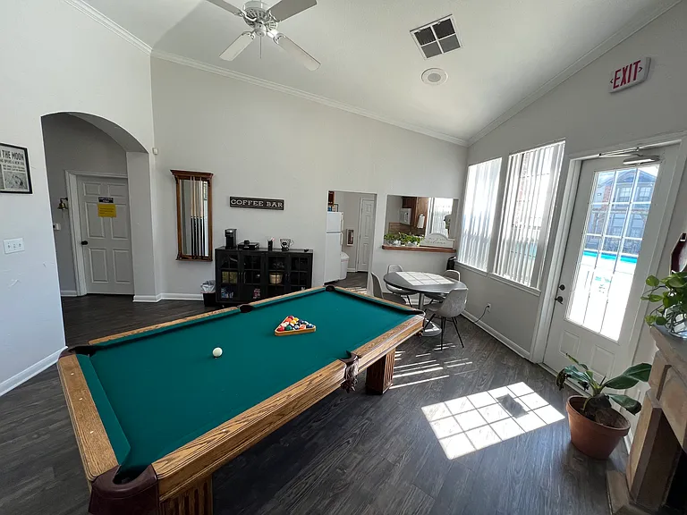 Saddle Brook Apartments — Photo 25