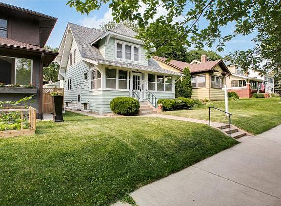 3rd image of 1963 Wellesley Ave