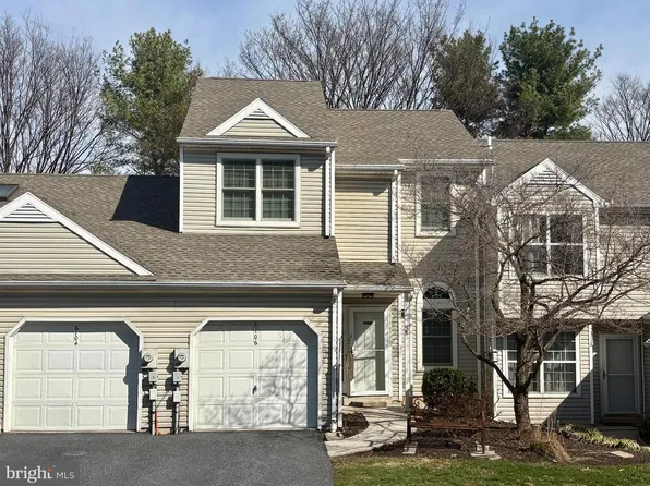 6106 Spring Knoll Dr, Harrisburg, PA 17111
