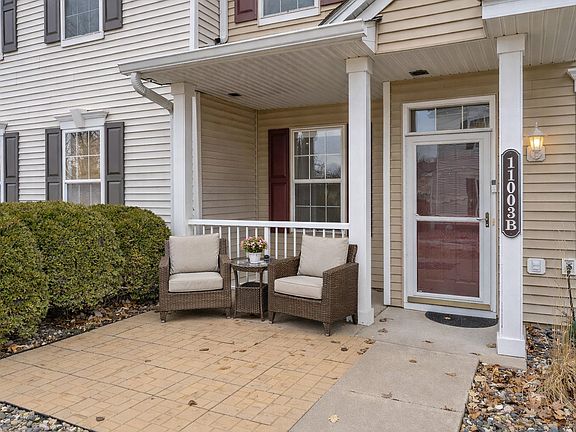 3rd image of 11003 Oak Grove Cir Unit B