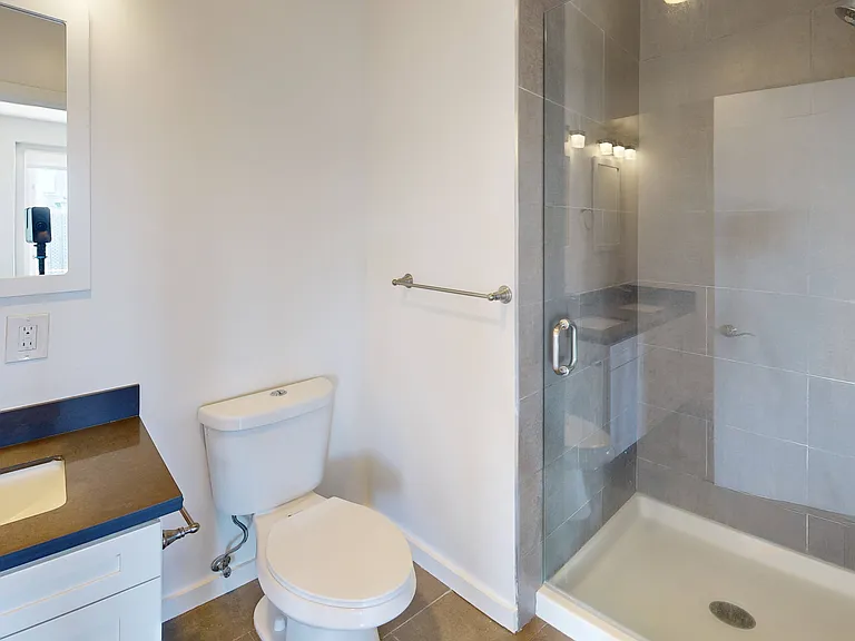 1735 Van Ness Avenue — Photo 18