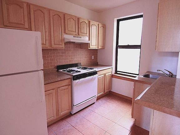 3rd image of 198 2nd Ave #50A