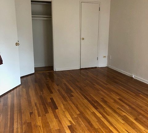 4th image of 2355 E 12th St APT 4H