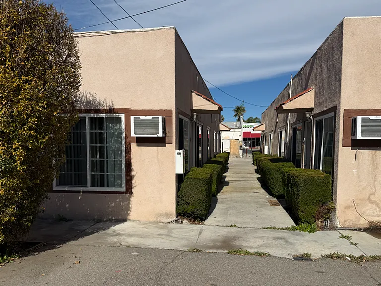 323 E Florida Ave #3 — Photo 2