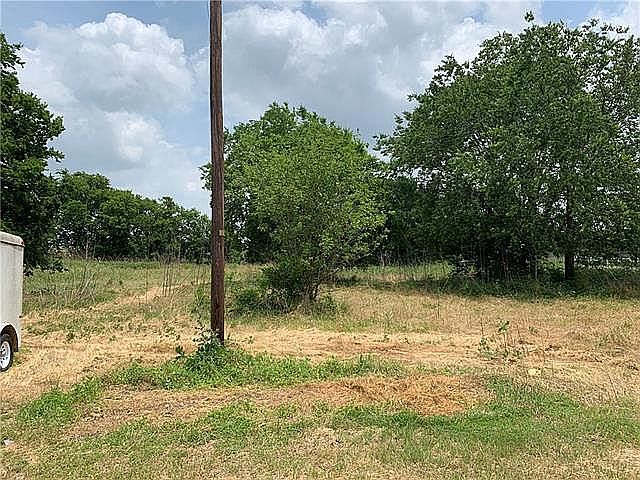 2nd image of 721 County Road 105