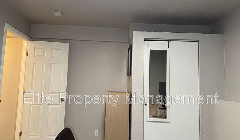 1150 S Los Charros Dr — Photo 27
