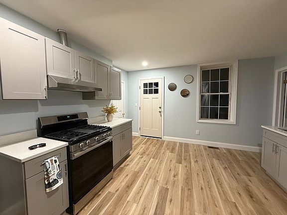 5th image of 34 Vliet St #36A-1