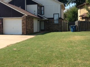 815 Swan Lake Rd, Edmond, OK 73003