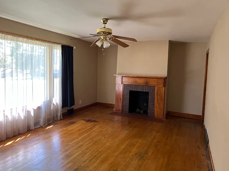 602 Sunrise Ln — Photo 5