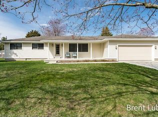 14643 Parkwood Dr, Grand Haven, MI 49417