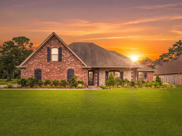 260 Lauren Dr, Orange, TX 77630
