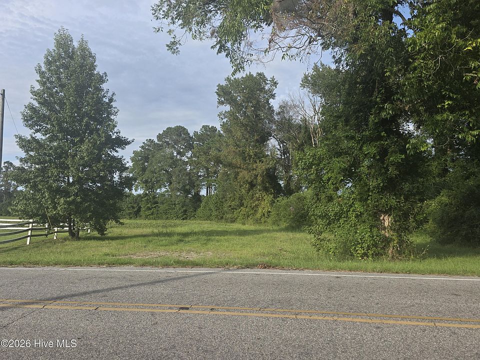 1st image of 927 Clarendon Chadbourn Road