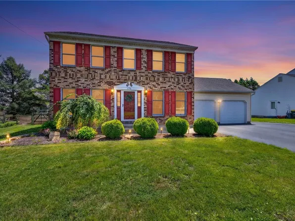 175 E Beil Ave, Nazareth, PA 18064