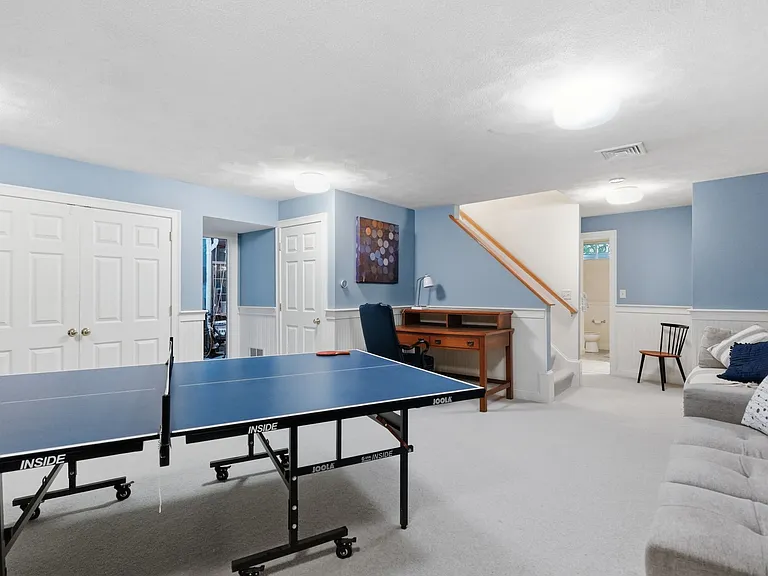 16 Gerber Cir — Photo 9