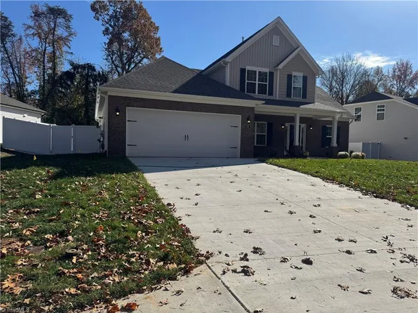 3047 Loch Dr, Winston Salem, NC 27106