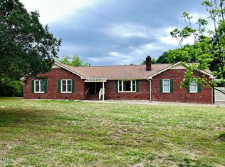 5100 Castlebrook Dr, Raleigh, NC 27604