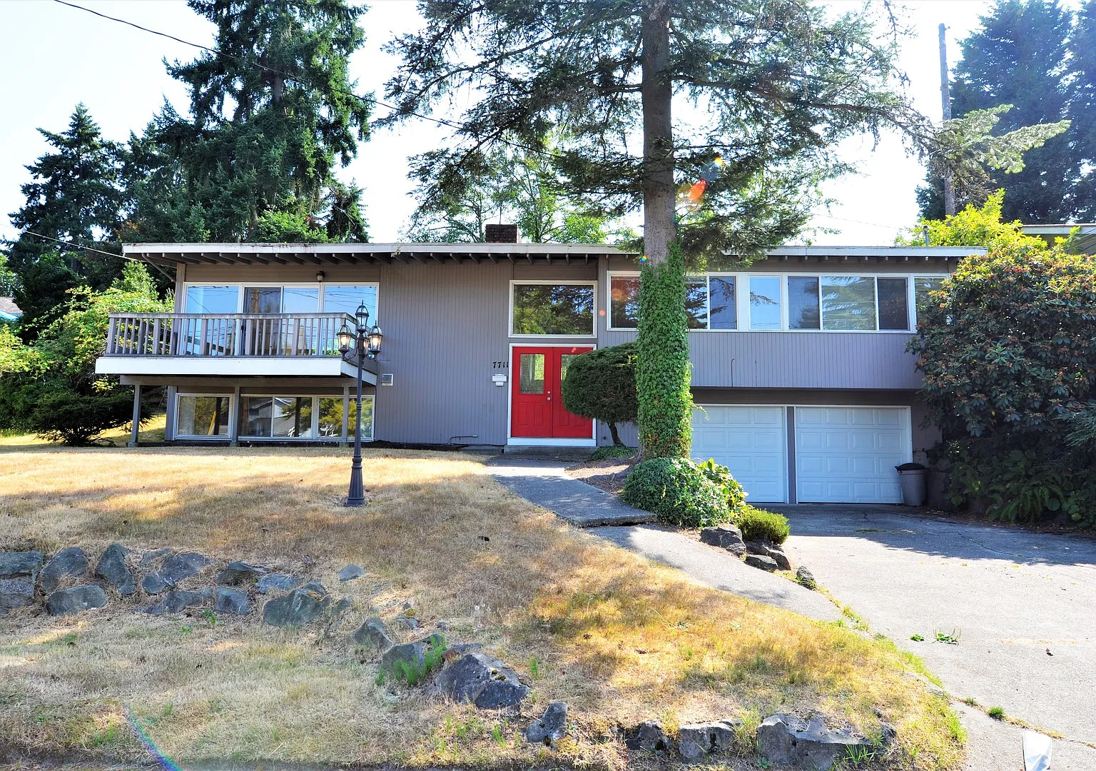 Bright Split Entry Home with Modern Updates — Photo 2
