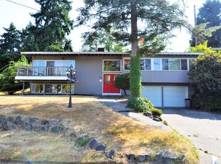 7711 SE 39th St, Mercer Island, WA 98040