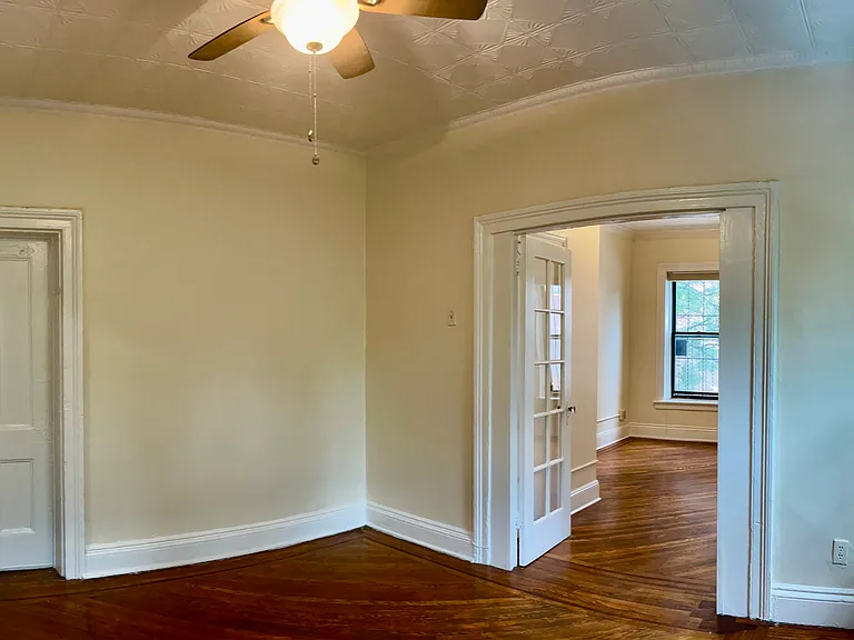 70 Nevins St #5 — Photo 2