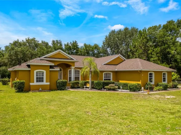 8212 Treasure Island Rd, Leesburg, FL 34788