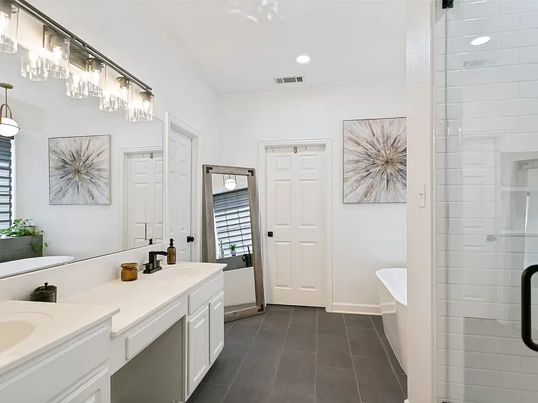 4725 Wickersham Dr — Photo 9