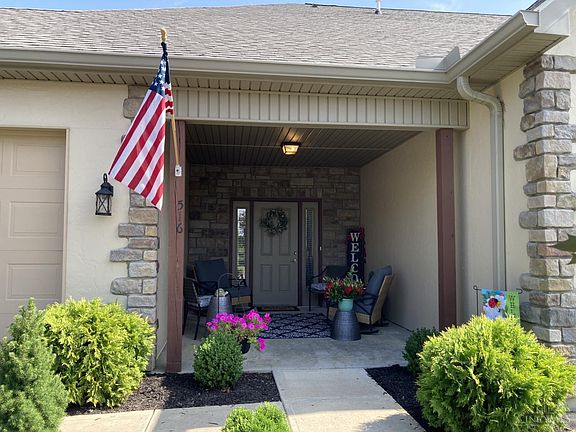 3rd image of 516 Salzberg Ln