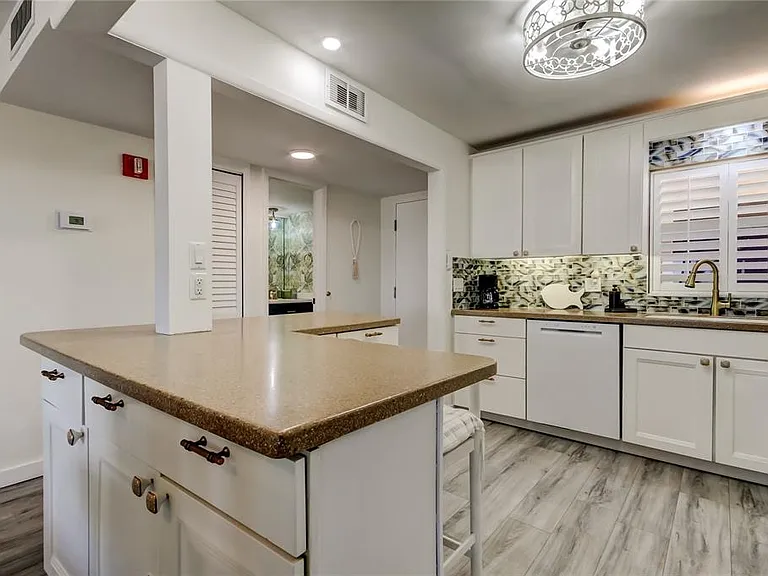 1270 Gulf Blvd #304 — Photo 12