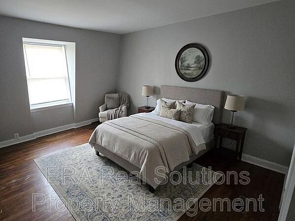 4th image of 4095 Larry Pl