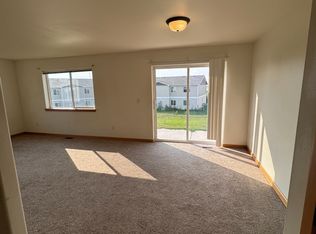 376 Adeline Dr, Stanley, ND 58784