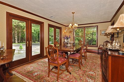 Formal dining room