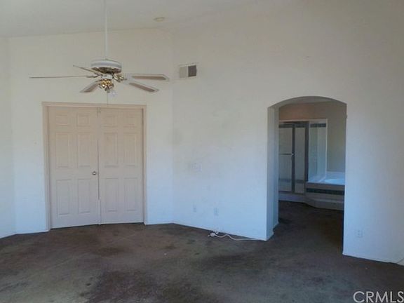 2nd image of 15800 Oro Glen Dr