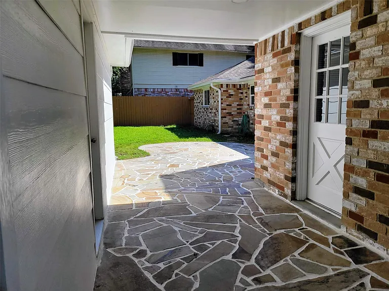 11926 Stillwater Dr — Photo 27