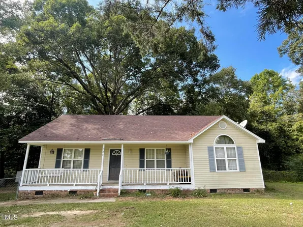 120 Meadow Ridge Dr, Willow Spring, NC 27592